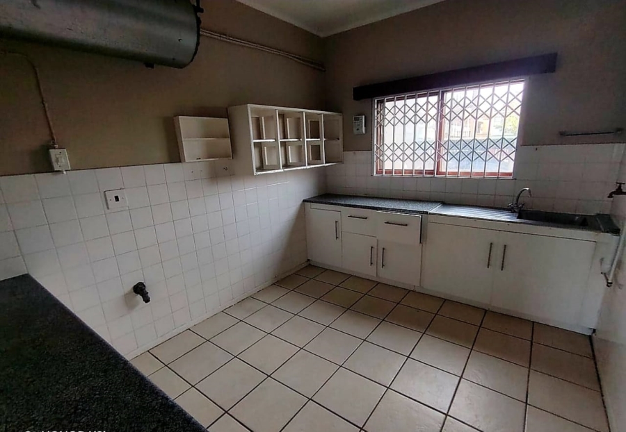 To Let 3 Bedroom Property for Rent in King Williams Town Central Eastern Cape